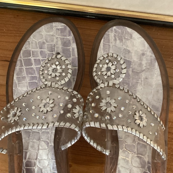 Stuart Weitzman Size 8 Clear T-Strap Silver Rhinestone Jelly Flip Flop Sandals - Picture 8 of 10